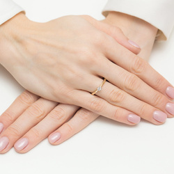 Pierścionek złoty próby 0,585 z brylantami t-229 0,08ct