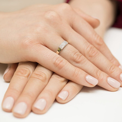 Pierścionek z żółtego złota z brylantem T418 0,21CT