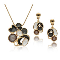 Biżuteria Yvon Naszyjnik Kolczyki