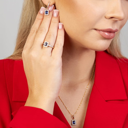 Pierścionek w żółtym złocie próby 585 model T-403 szafir 0,60ct i brylanty 0,19