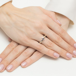 Pierścionek złoty próba 585 Czarny brylant T-0177 0,12ct